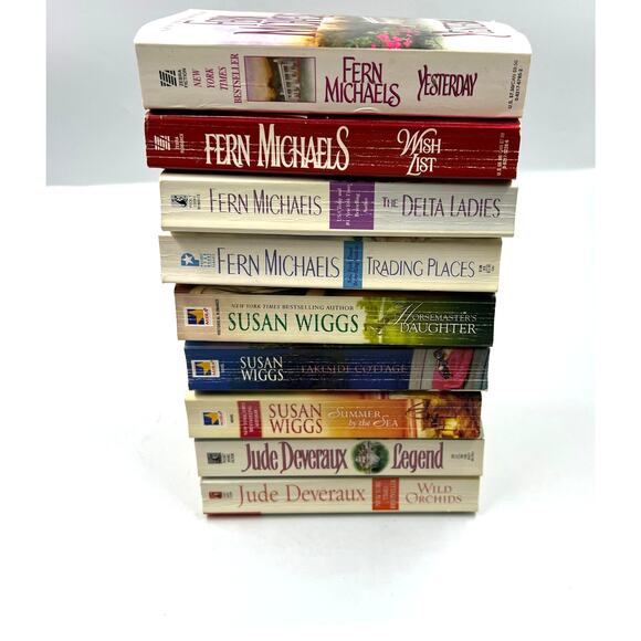 Romance Paperback Novel Book Lot Fern Michaels Susan Wiggs Jude Deveraux - Picture 1 of 7